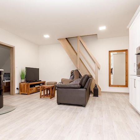 Apartment Ness Bozi Dar Ngoại thất bức ảnh