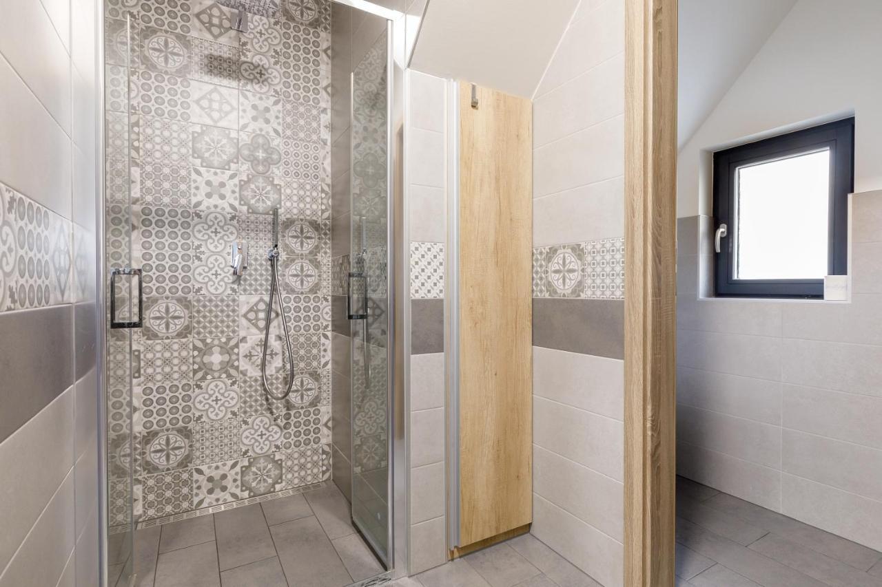 Apartment Ness Bozi Dar Ngoại thất bức ảnh